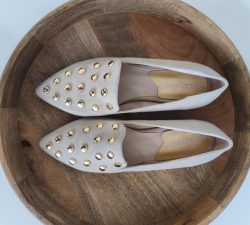 MOCASINES VEGA BEIGE. CAPSULA POESIA. ROCIO MOZO (2)